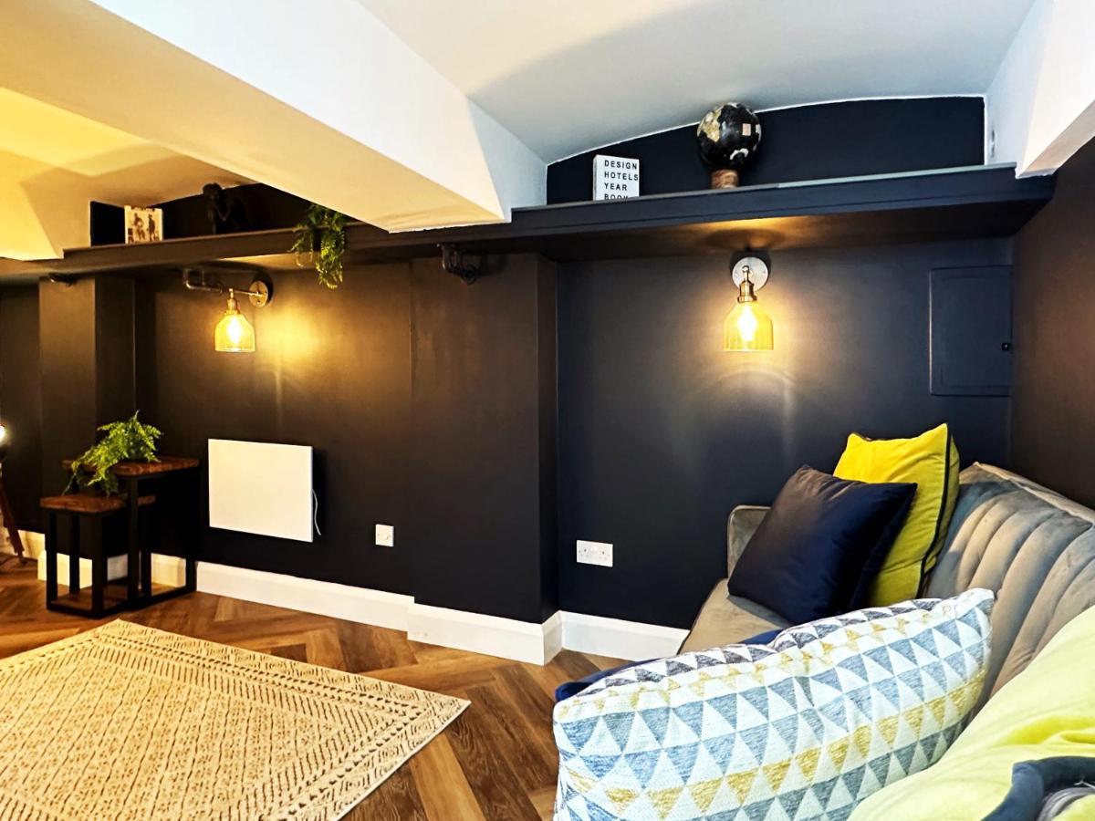 Liam Place Near Hyde Park - 1 Double Bed, 1 Sofa Bed, Spacious Apartment, Private Entrance London Eksteriør bilde