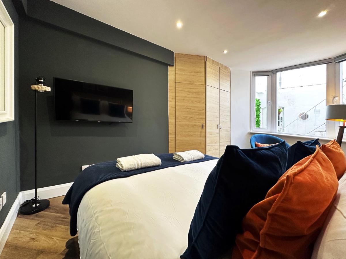 Liam Place Near Hyde Park - 1 Double Bed, 1 Sofa Bed, Spacious Apartment, Private Entrance London Eksteriør bilde