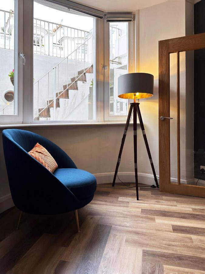 Liam Place Near Hyde Park - 1 Double Bed, 1 Sofa Bed, Spacious Apartment, Private Entrance London Eksteriør bilde