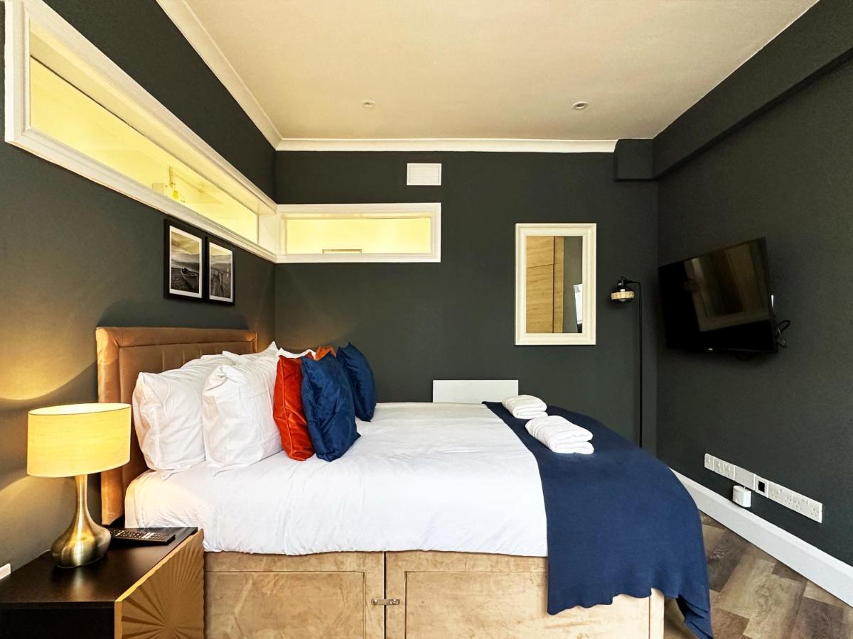 Liam Place Near Hyde Park - 1 Double Bed, 1 Sofa Bed, Spacious Apartment, Private Entrance London Eksteriør bilde