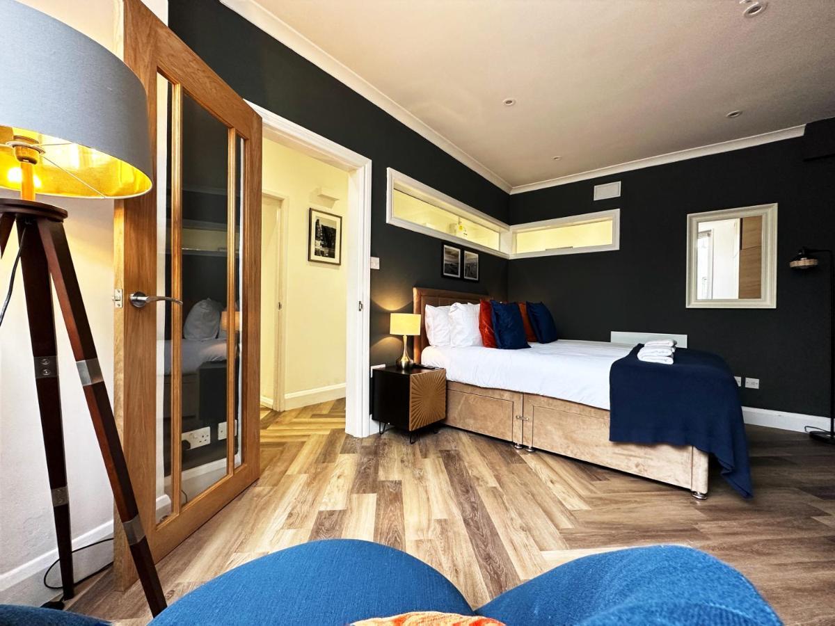 Liam Place Near Hyde Park - 1 Double Bed, 1 Sofa Bed, Spacious Apartment, Private Entrance London Eksteriør bilde