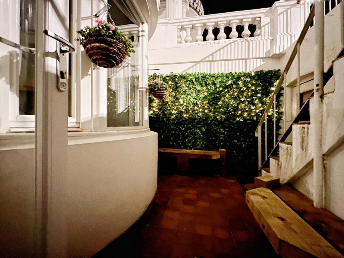 Liam Place Near Hyde Park - 1 Double Bed, 1 Sofa Bed, Spacious Apartment, Private Entrance London Eksteriør bilde